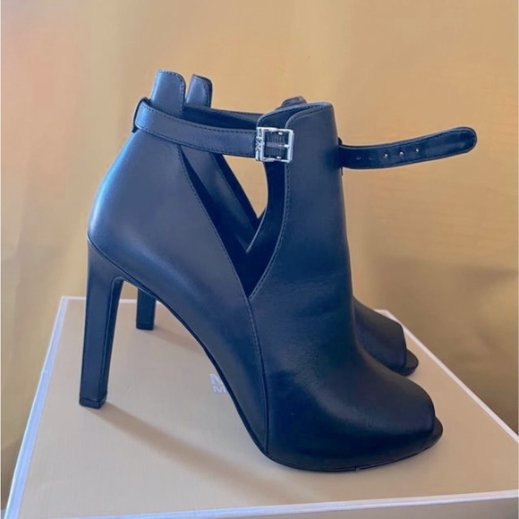 Women's Lawson High-Heel Buckled Open Toe Shooties - Picture 1 of 4